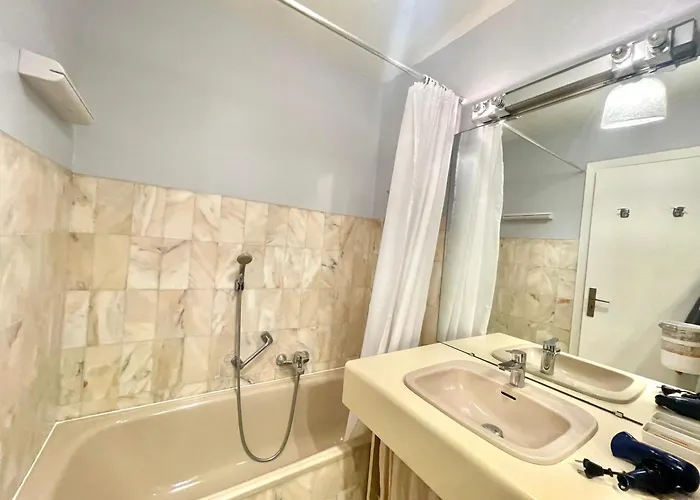 Apartman Center 2, By Welcome To *