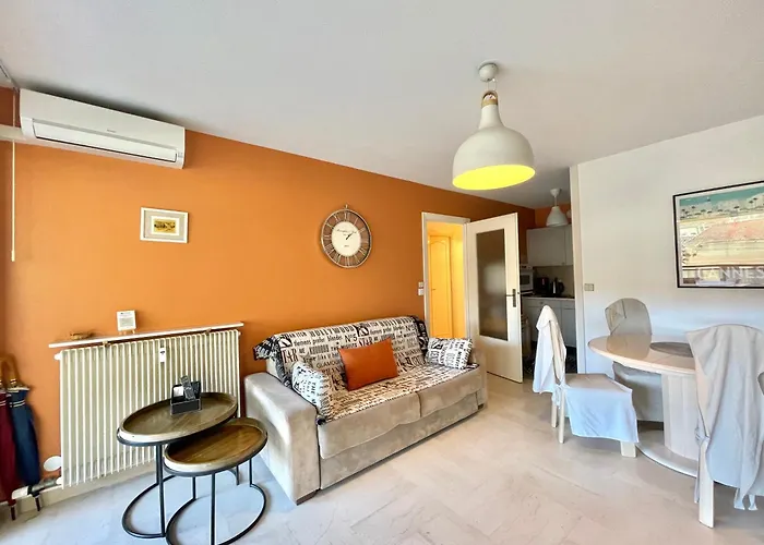 Center 2, By Welcome To